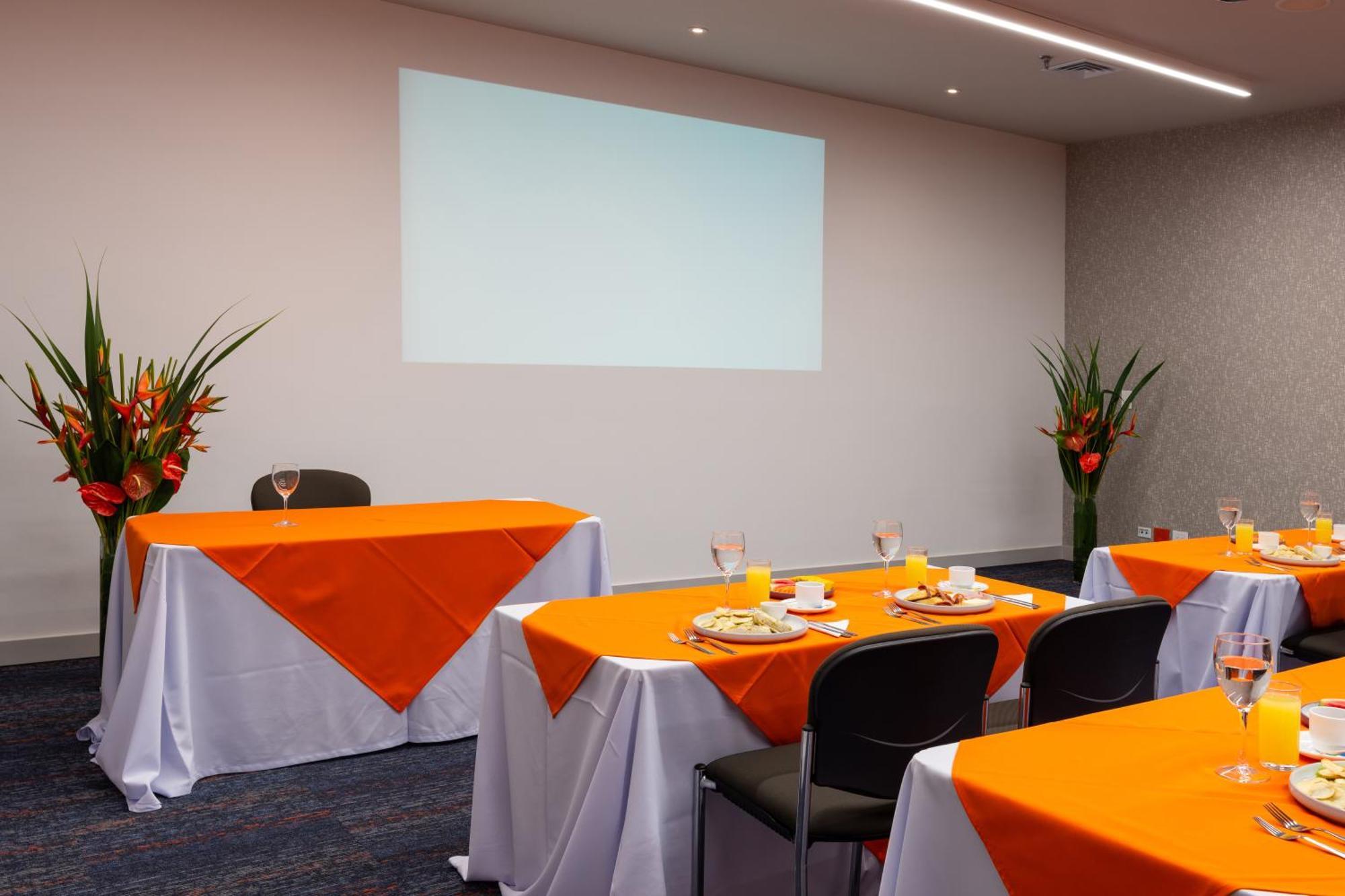 Express & By Ihg 4* Medellin