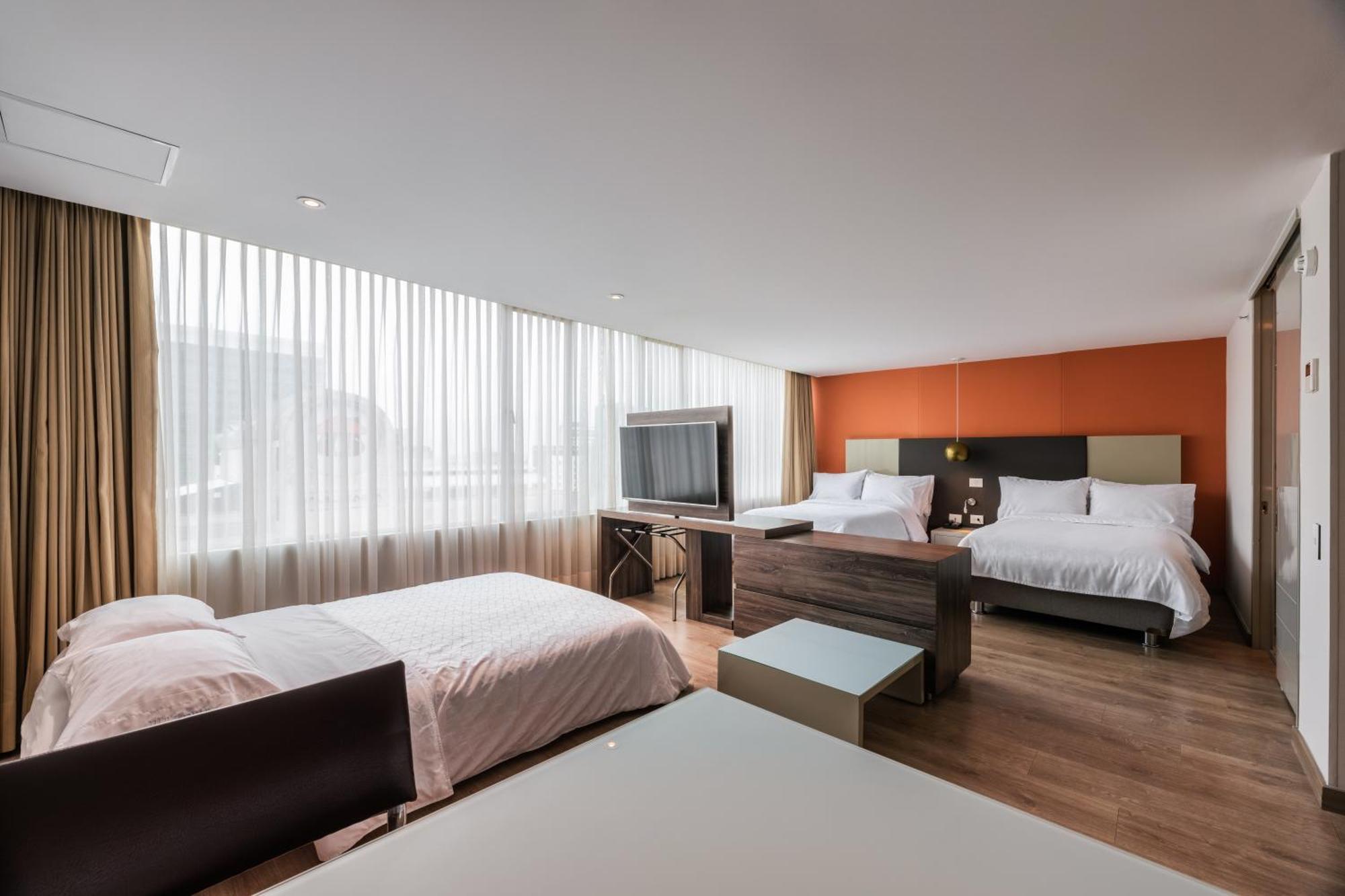 酒店 Express & By Ihg 4*