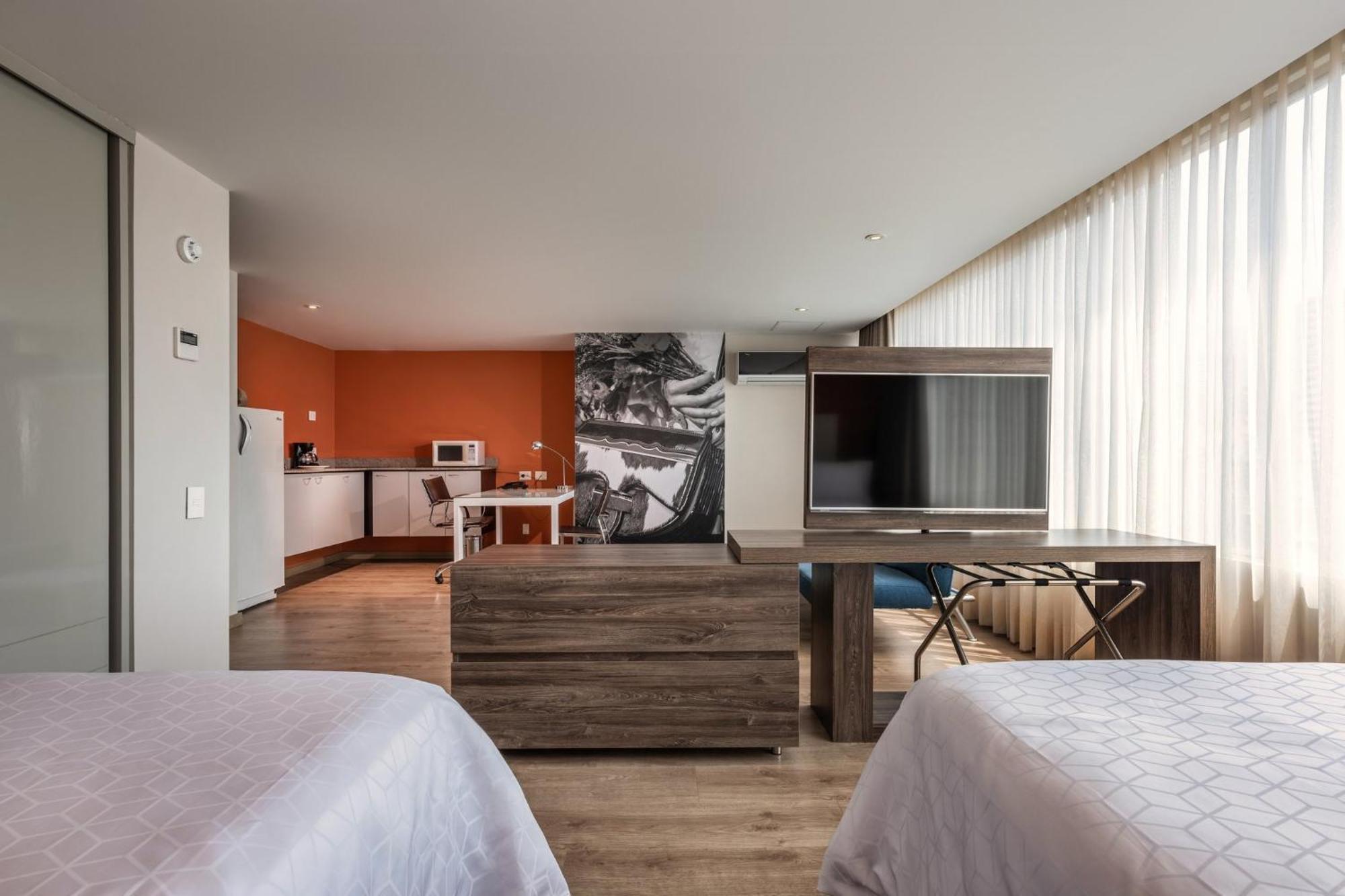 酒店 Express & By Ihg Medellín