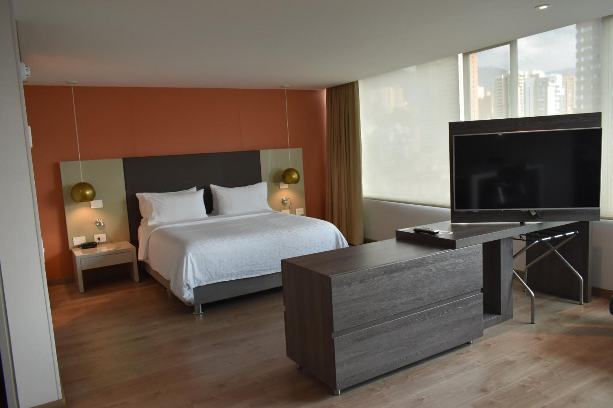Express & By Ihg Medellin