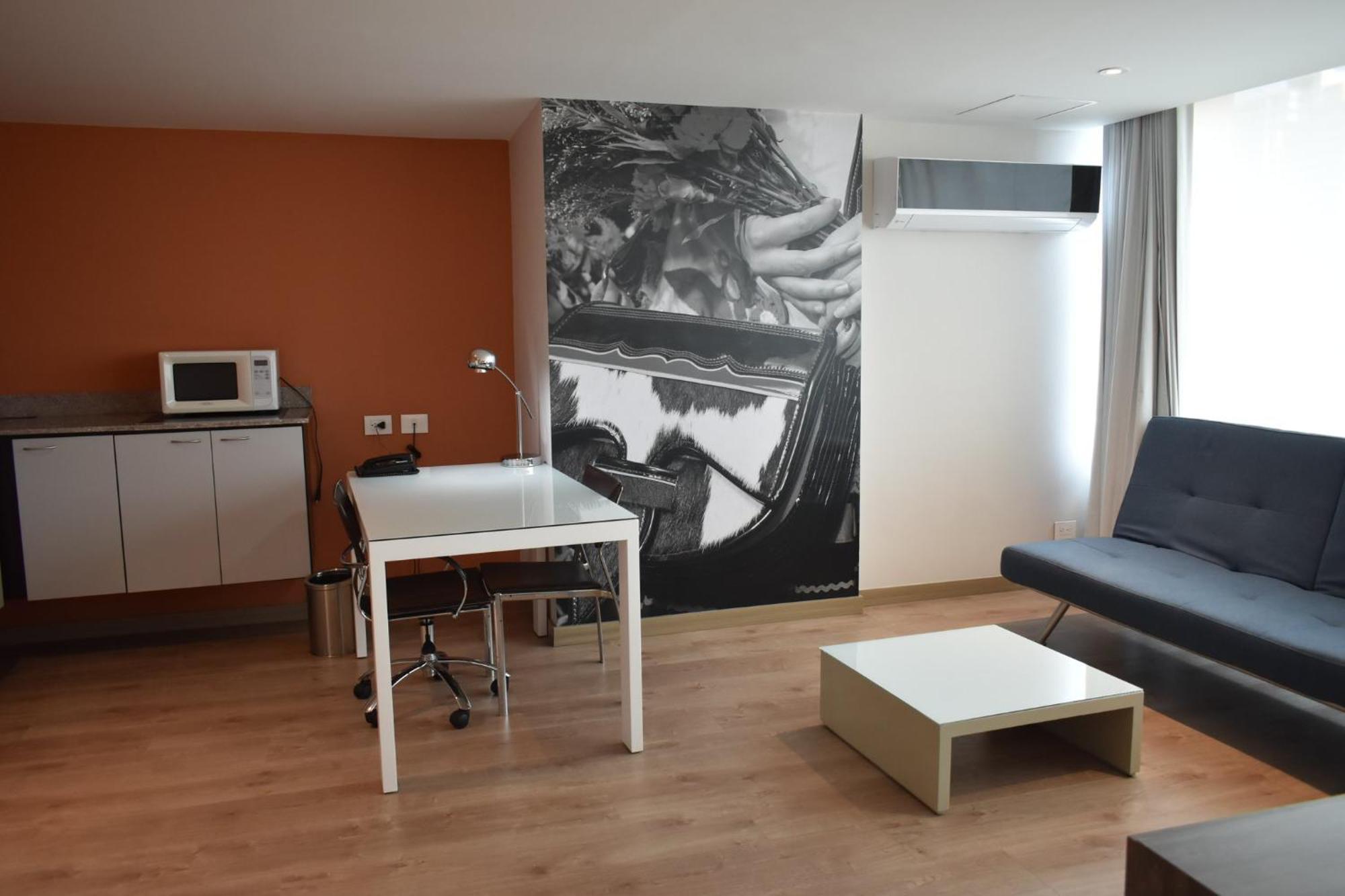 Express & By Ihg Hotel
