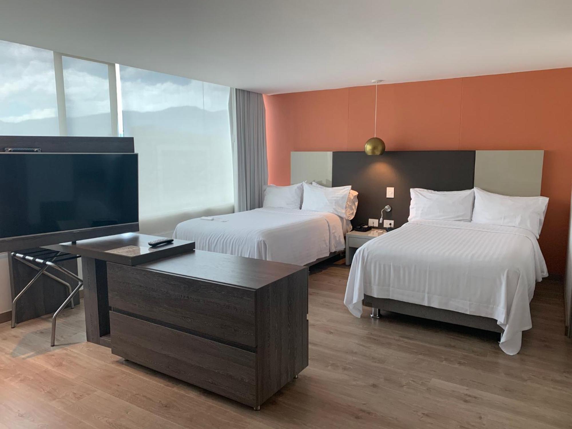 Hotel Express & By Ihg 4*