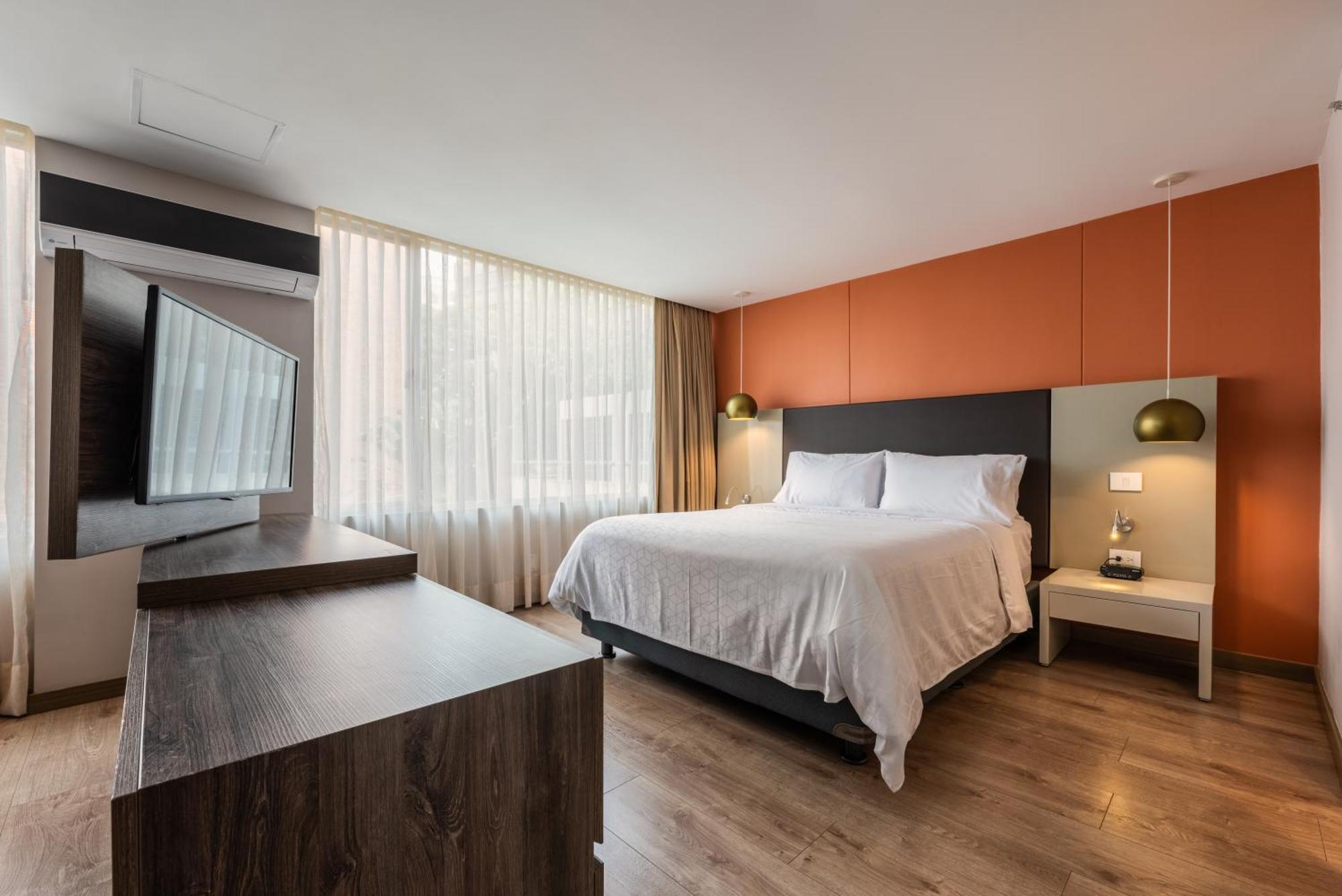 Express & By Ihg Hotel Medellin