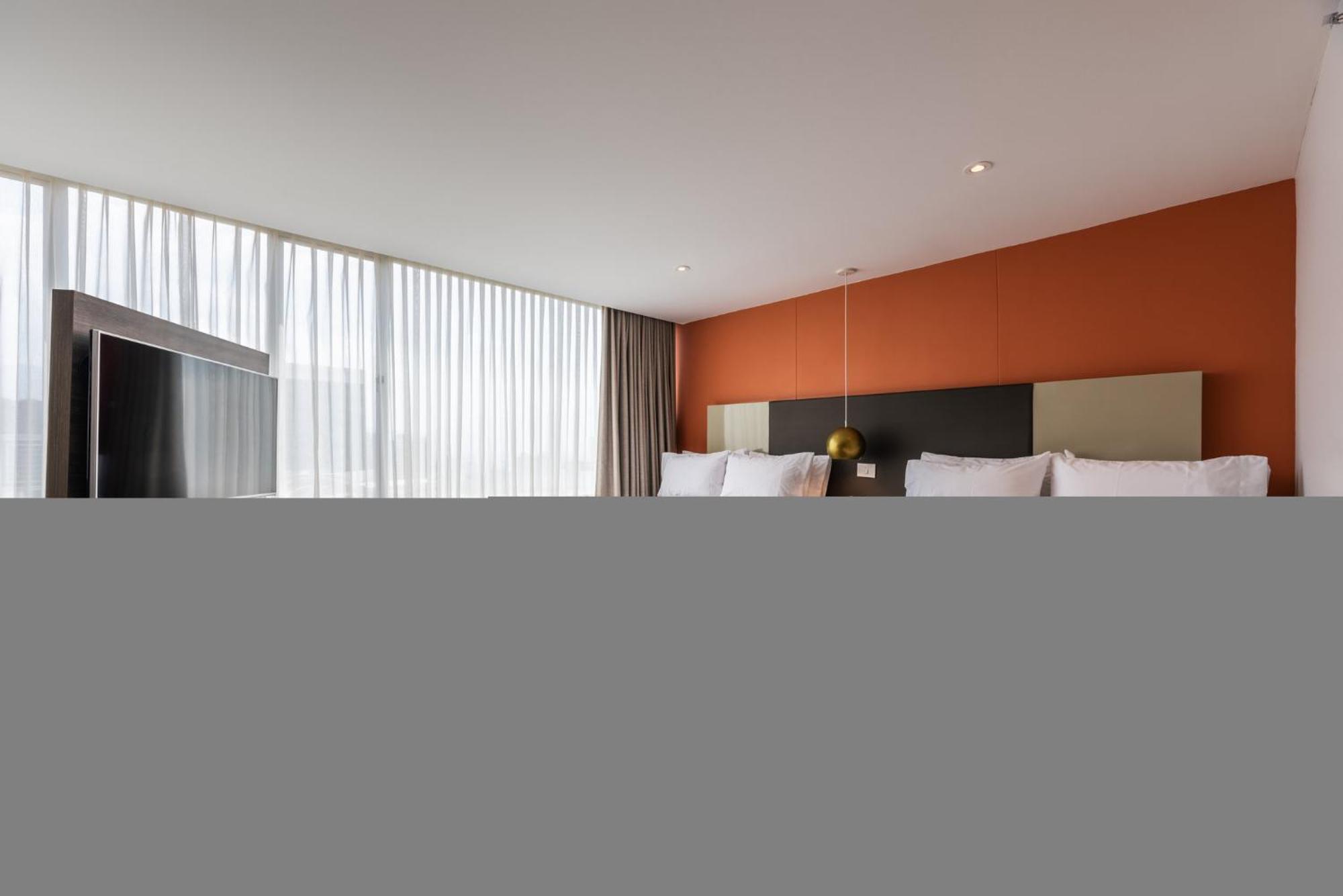 Hotel Express & By Ihg Medellin