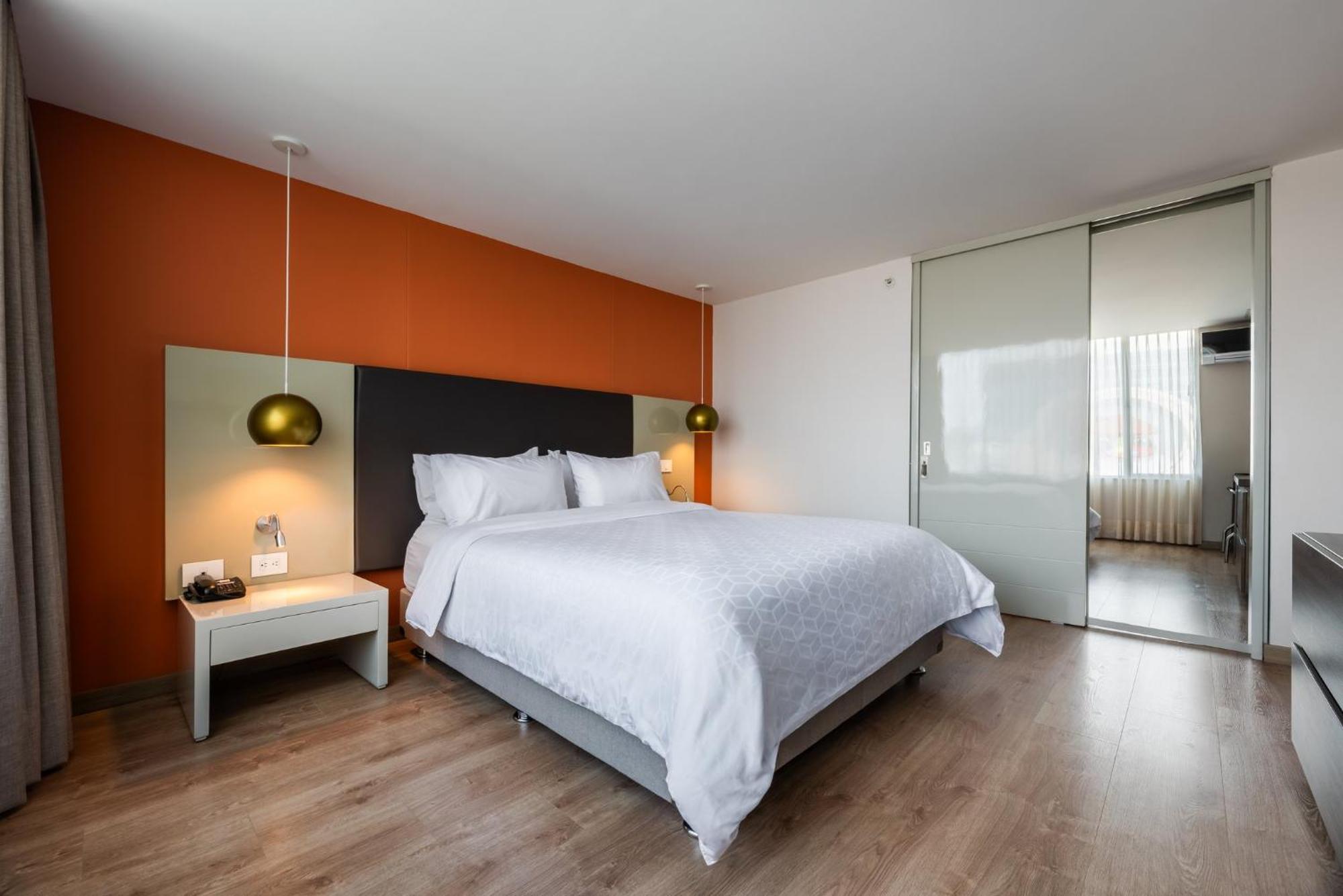 Express & By Ihg Hotel Medellin