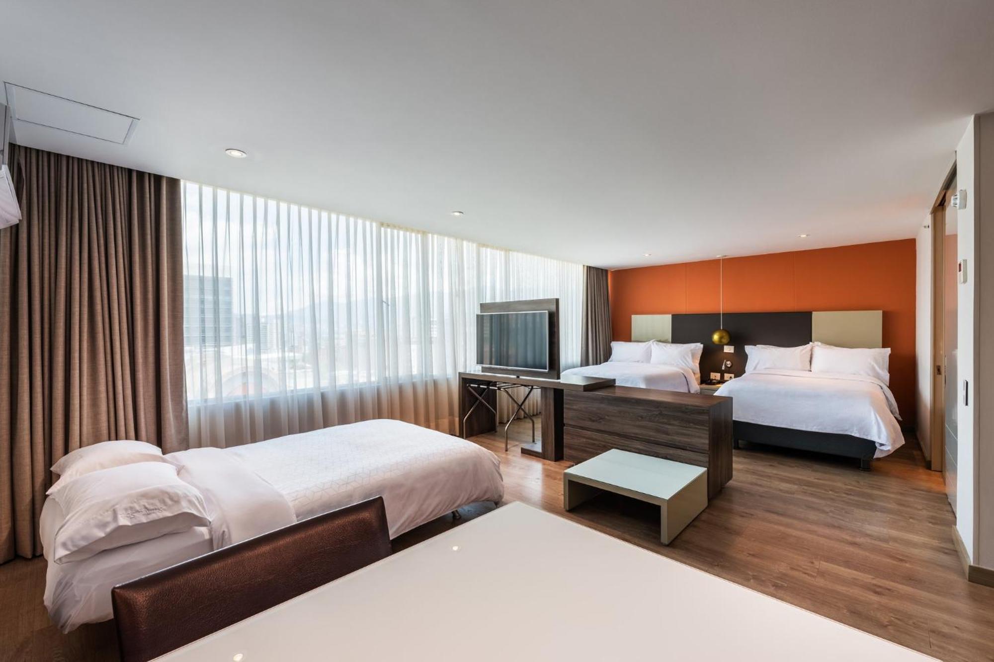 酒店 Express & By Ihg 4*