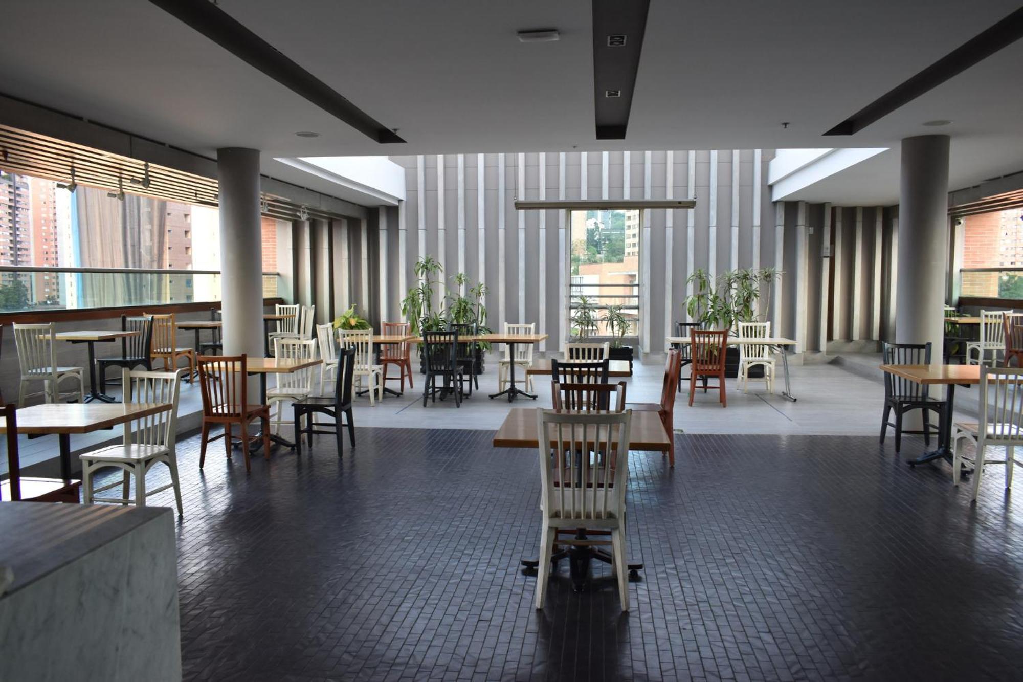 Express & By Ihg 酒店 4*