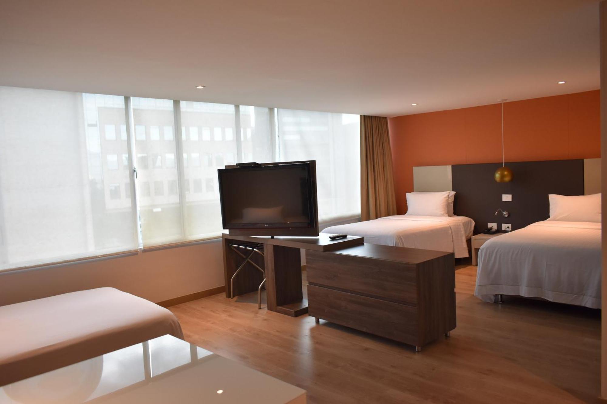 酒店 Express & By Ihg Medellín